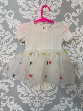 💫4/$25 • Rise Little Earthling White Baby Tulle Dress Bodysuit